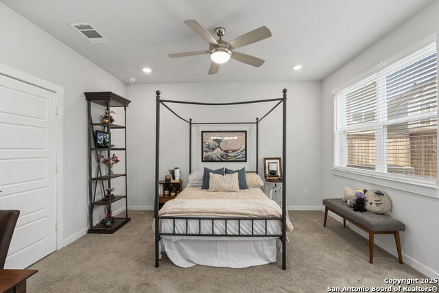 Image 25 of 41 For 5843 Whitby Unit 44