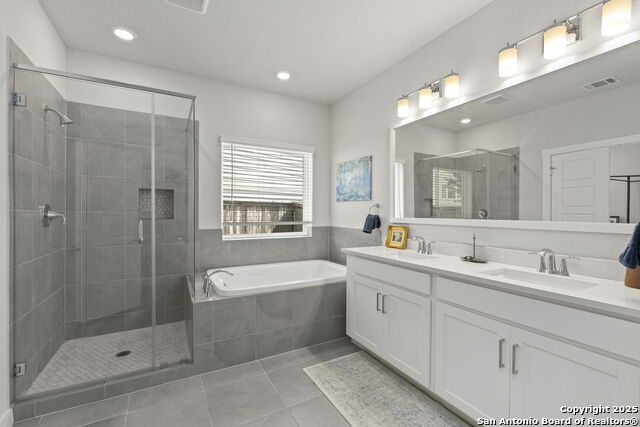 Image 27 of 41 For 5843 Whitby Unit 44