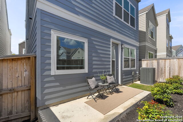 Image 34 of 41 For 5843 Whitby Unit 44