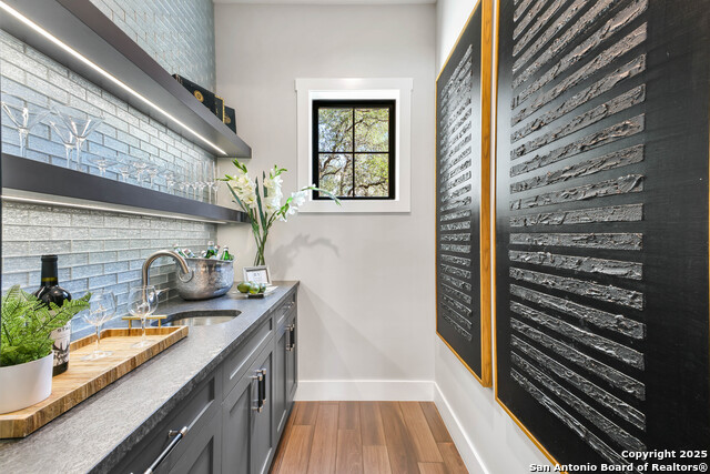 Image 13 of 18 For 1107 Montecito