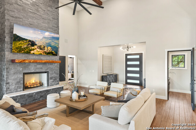 Image 9 of 18 For 1107 Montecito