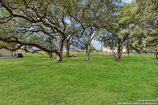 Listing photo id 30 for 2259 Deer Run