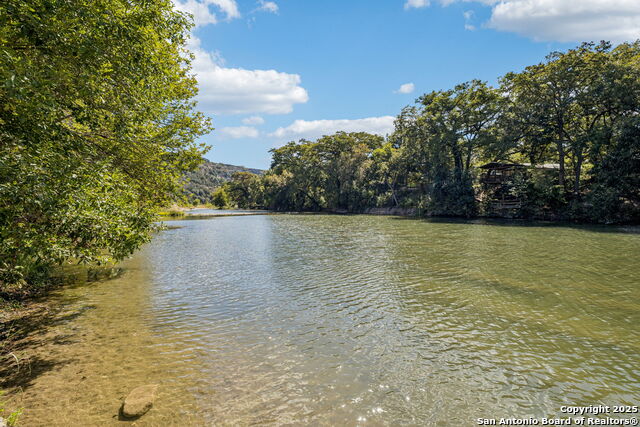 Listing photo id 35 for 2259 Deer Run