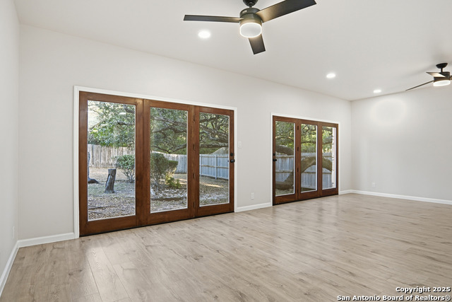 Image 17 of 27 For 16102 Santa Cathrena