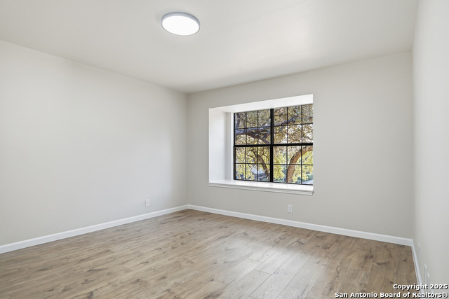 Image 19 of 27 For 16102 Santa Cathrena