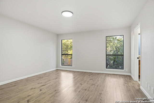 Image 20 of 27 For 16102 Santa Cathrena