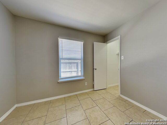 Image 11 of 16 For 8147 Steep  