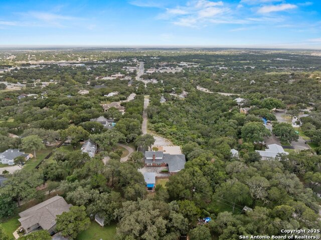 Listing photo id 44 for 699 Floral Avenue