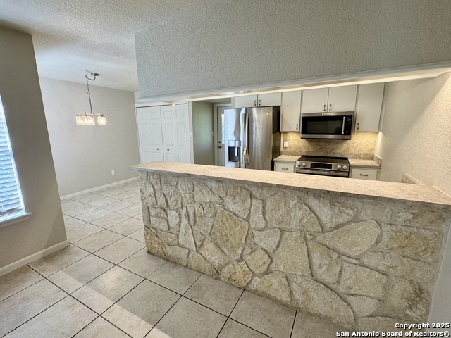 Image 10 of 30 For 740 Rosewood