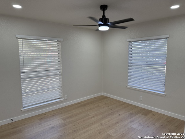 Image 12 of 31 For 4506 Amistad