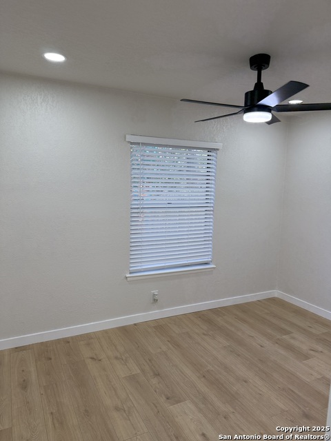 Image 14 of 31 For 4506 Amistad