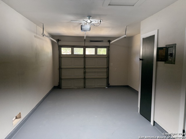 Image 21 of 31 For 4506 Amistad