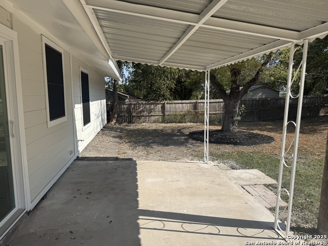 Image 23 of 31 For 4506 Amistad