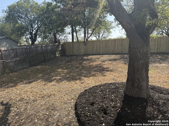 Image 26 of 31 For 4506 Amistad