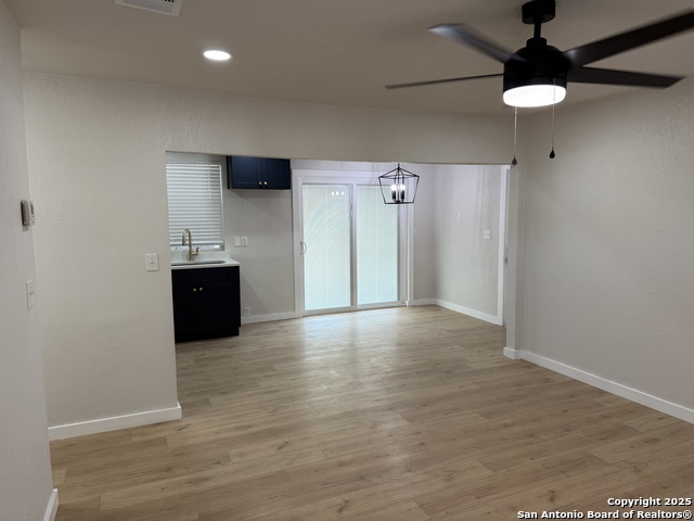 Image 4 of 31 For 4506 Amistad