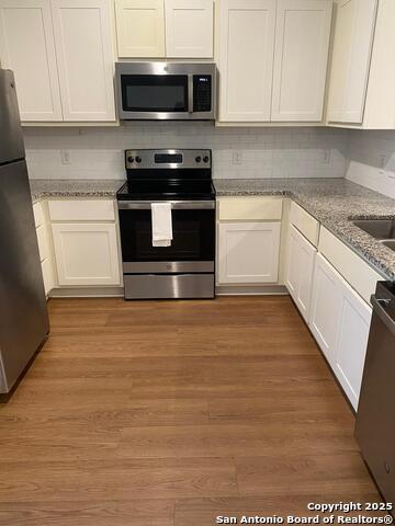 Image 7 of 11 For 10340 Lynwood Crk 102