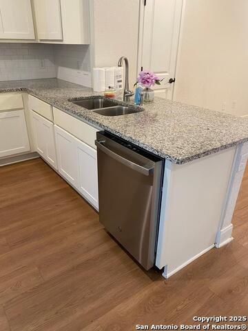 Image 8 of 11 For 10340 Lynwood Crk 102