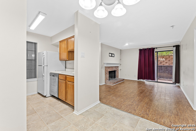 Image 9 of 27 For 4212 Medical Dr  413