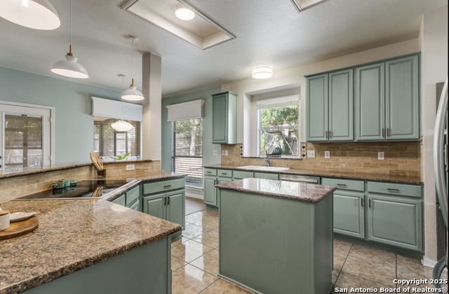 Image 10 of 22 For 2531 Hollow Village