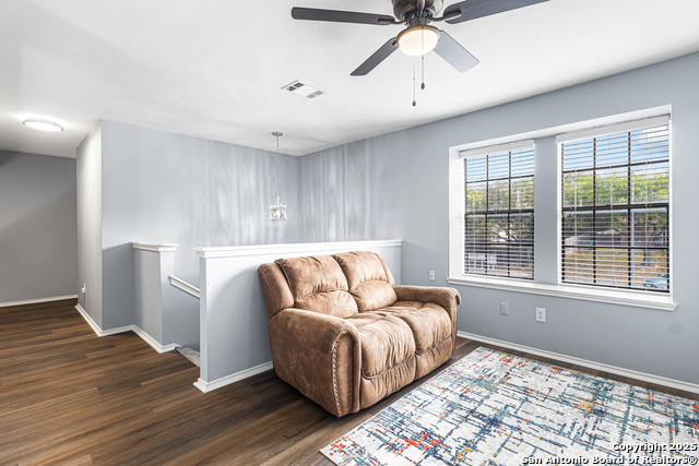 Listing photo id 17 for 5617 Timber Rain