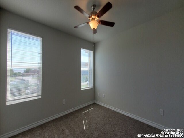 Image 10 of 32 For 16926 Spirit Brook  2