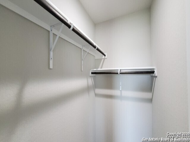 Image 18 of 32 For 16926 Spirit Brook  2