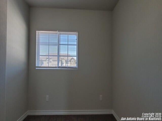 Image 24 of 32 For 16926 Spirit Brook  2