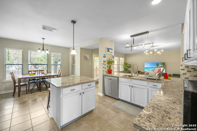 Image 21 of 43 For 11407 Amhurst