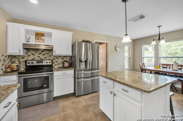 Image 22 of 43 For 11407 Amhurst