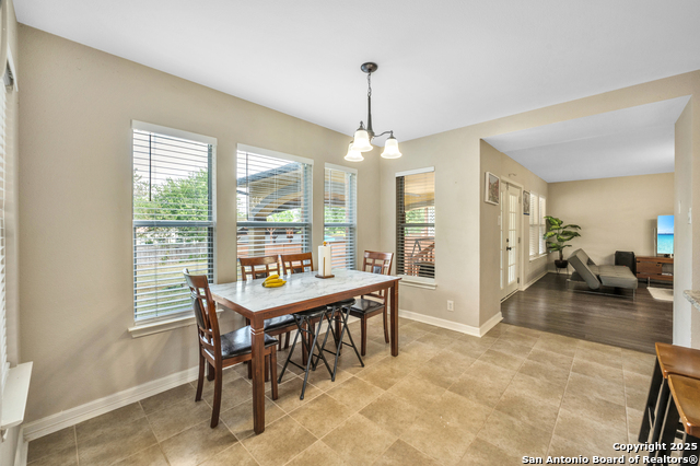 Image 24 of 43 For 11407 Amhurst