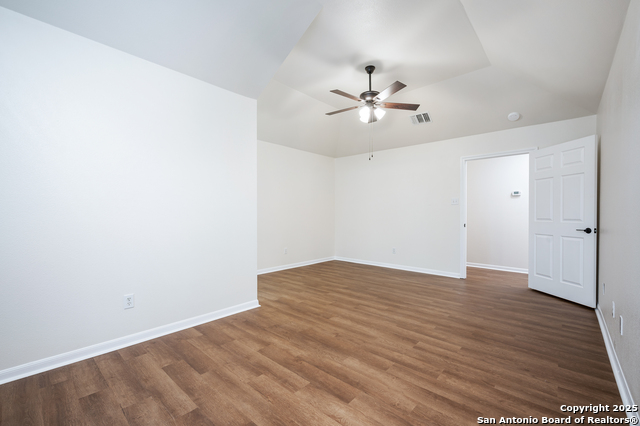 Image 17 of 42 For 963 River Rock