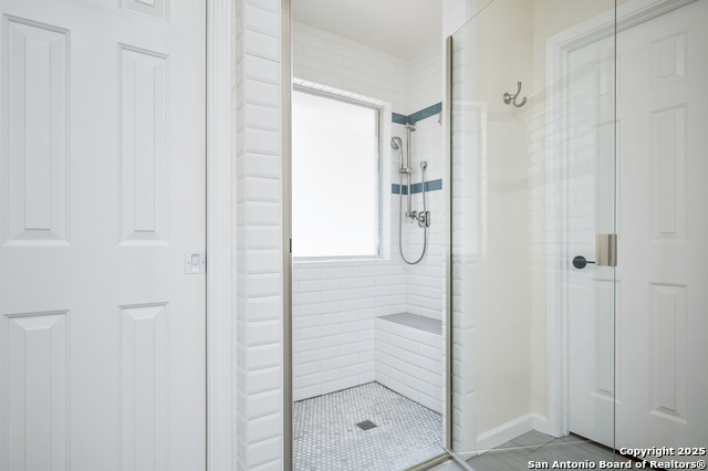 Image 20 of 42 For 963 River Rock