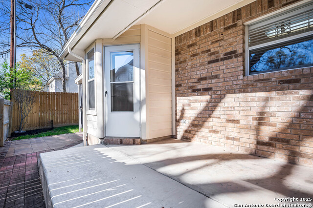 Image 35 of 42 For 963 River Rock