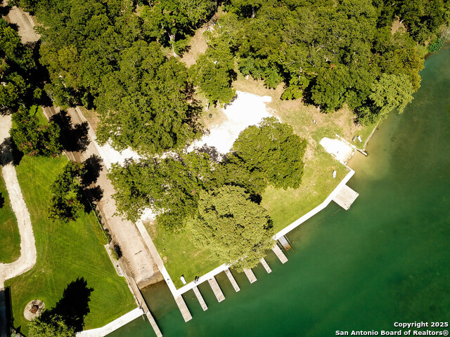 Image 37 of 42 For 963 River Rock