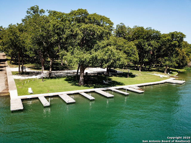 Image 38 of 42 For 963 River Rock