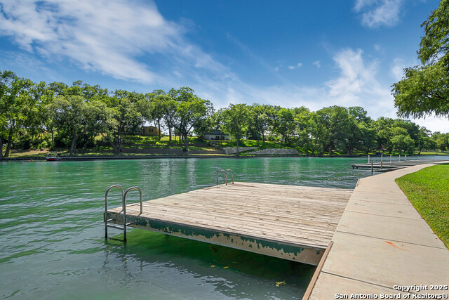 Image 41 of 42 For 963 River Rock