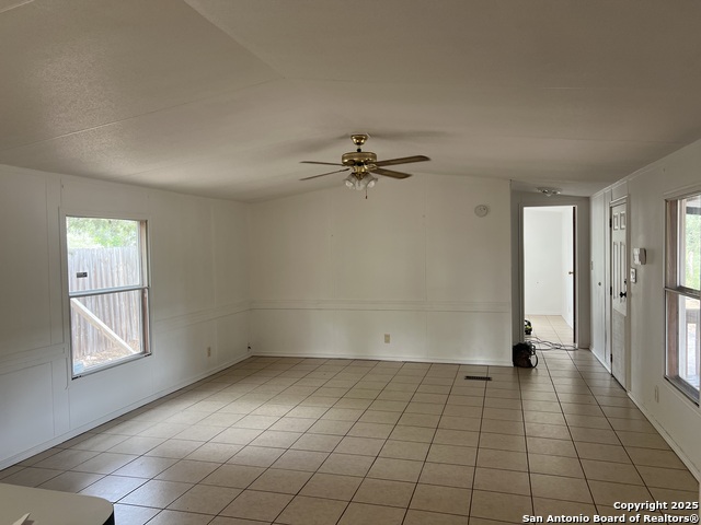 Image 13 of 31 For 222 Buckhorn