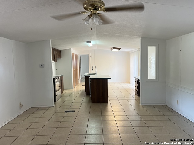 Image 17 of 31 For 222 Buckhorn