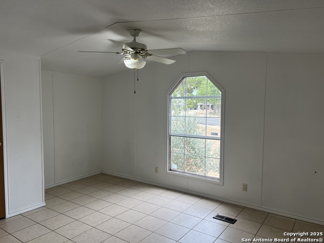 Image 20 of 31 For 222 Buckhorn