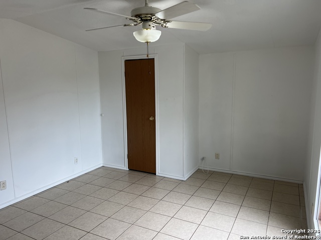 Image 21 of 31 For 222 Buckhorn