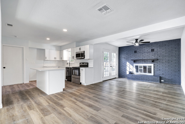 Image 10 of 33 For 5035 Wycliff