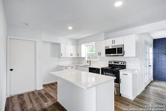 Image 14 of 33 For 5035 Wycliff