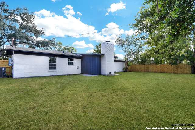 Image 32 of 33 For 5035 Wycliff