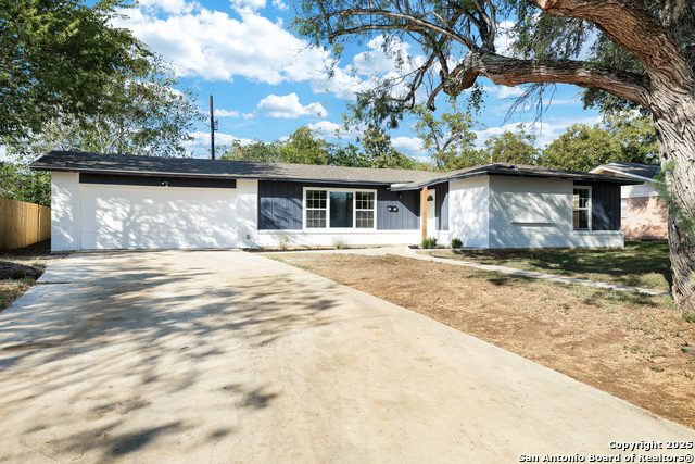 Image 4 of 33 For 5035 Wycliff