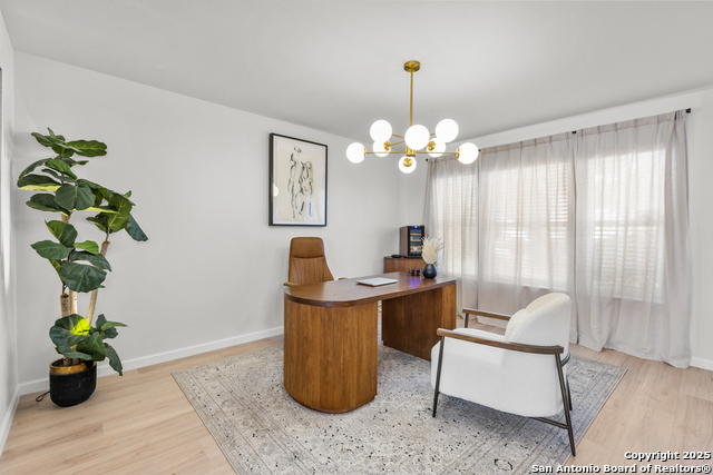 Image 10 of 46 For 2414 Melrose Canyon