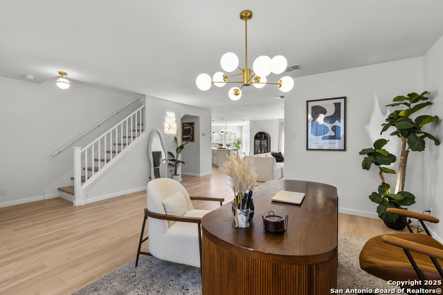 Image 11 of 46 For 2414 Melrose Canyon