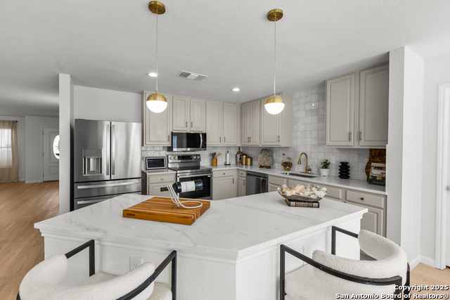 Image 15 of 46 For 2414 Melrose Canyon