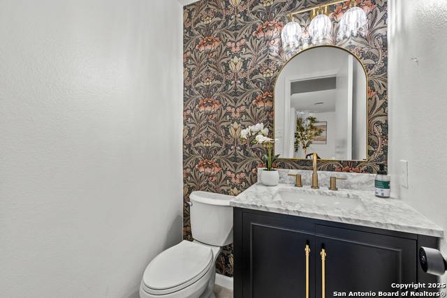 Image 3 of 46 For 2414 Melrose Canyon