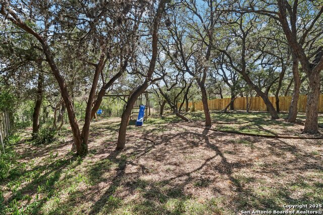 Image 36 of 46 For 2414 Melrose Canyon