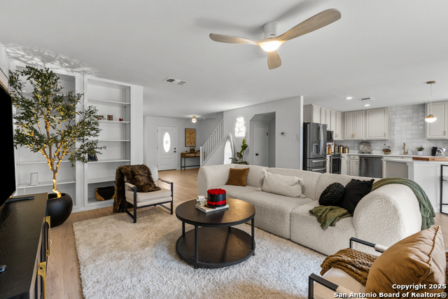 Image 6 of 46 For 2414 Melrose Canyon